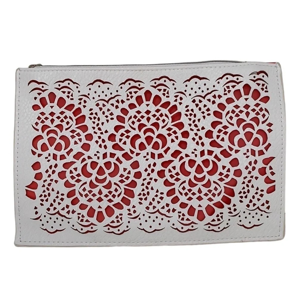 SIMONE PERELE Paris Wristlet Cosmetic Bag White Leather Cut Out